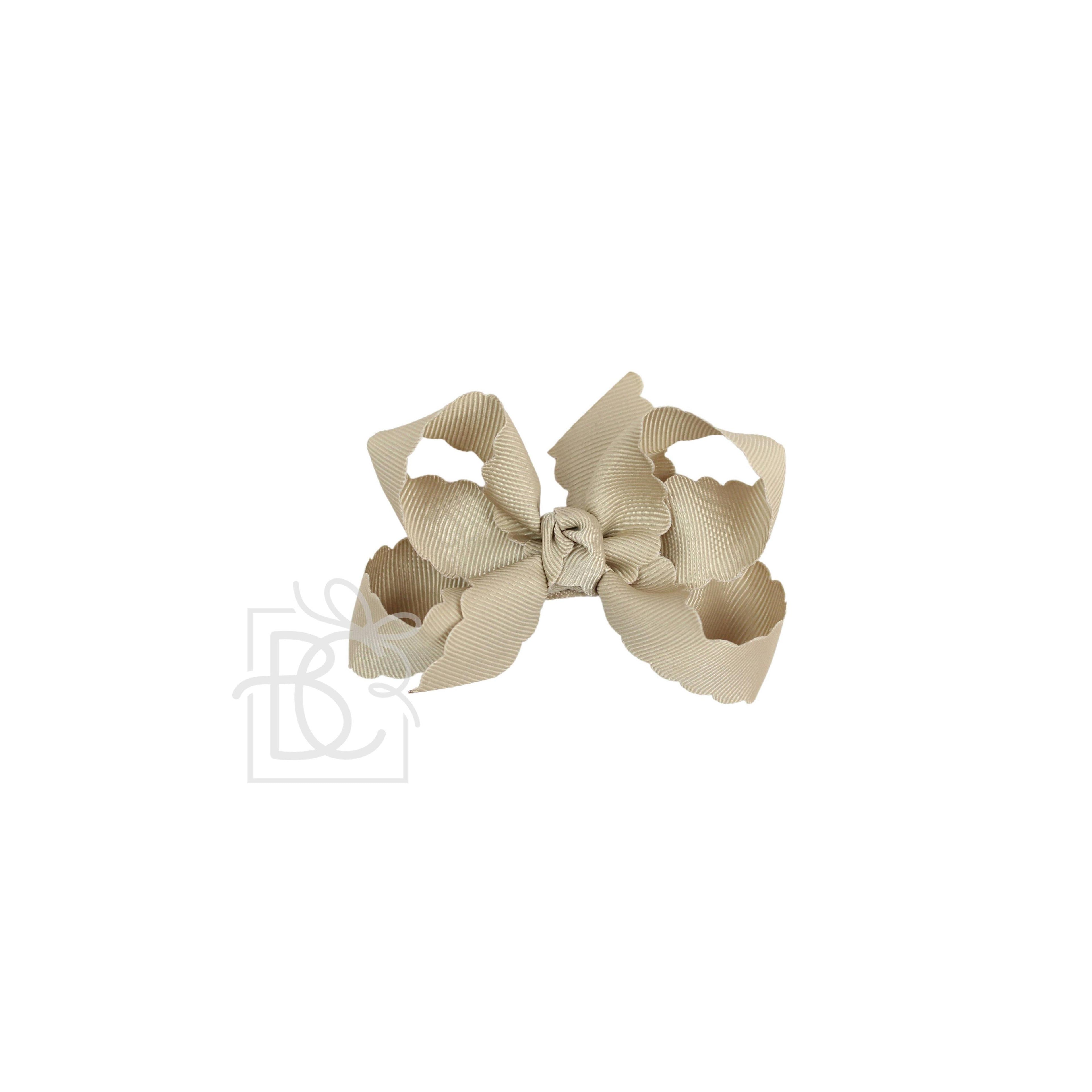 Scalloped Edge Grosgrain Hair Bow