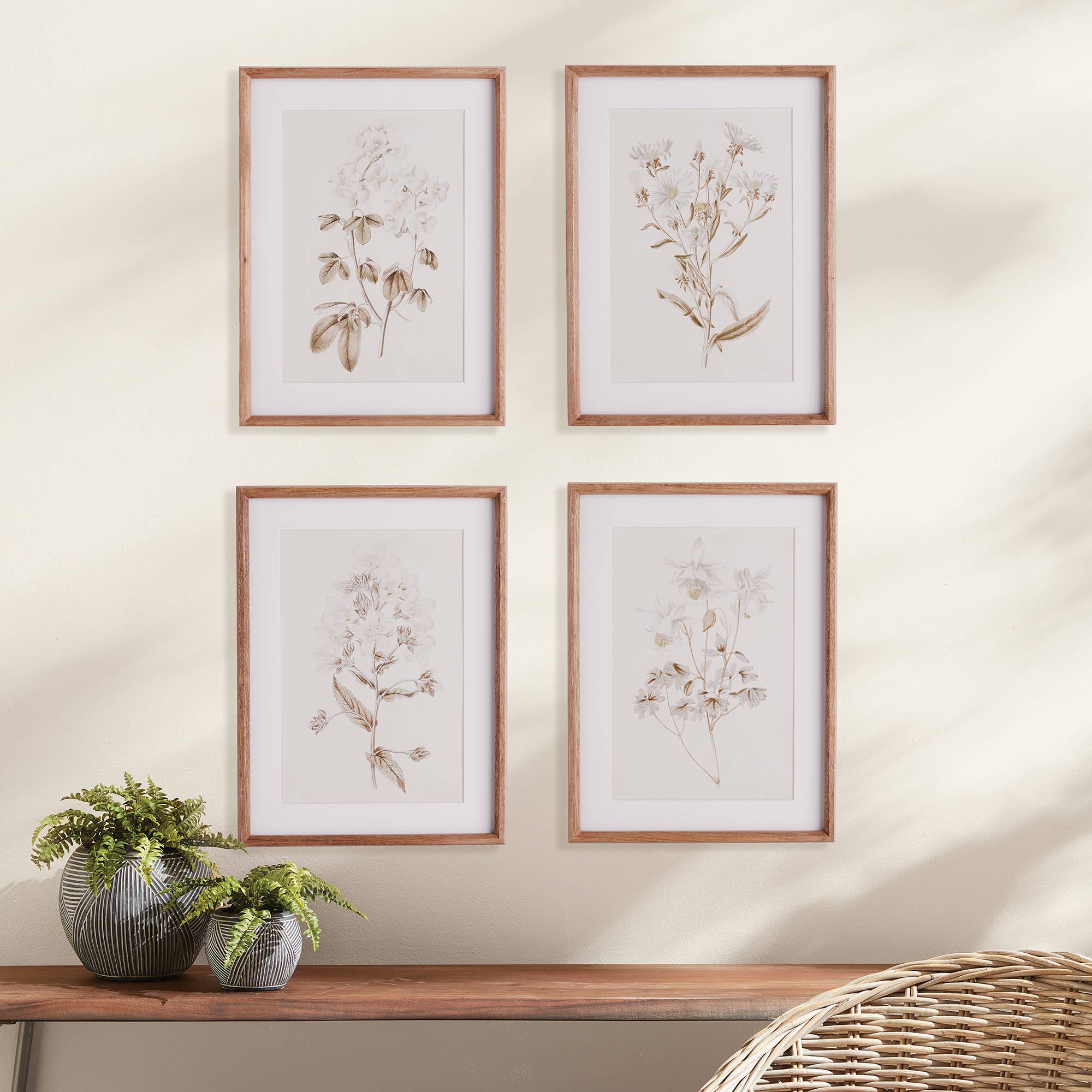 Fleur De Blanc Prints