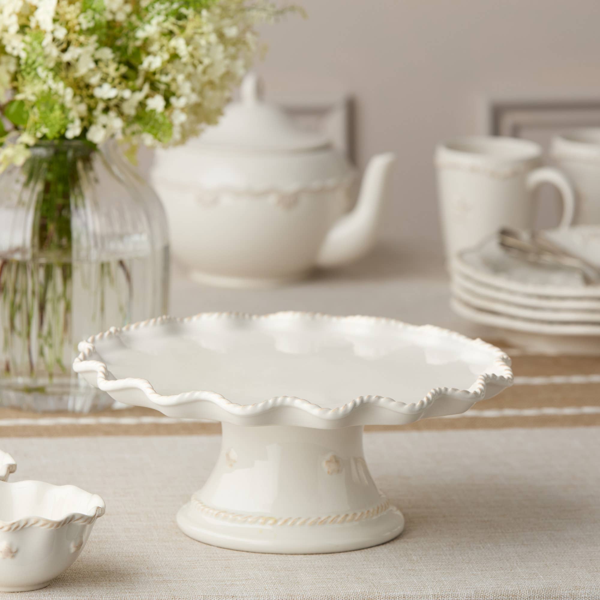 Heritage Footed Cake Plate