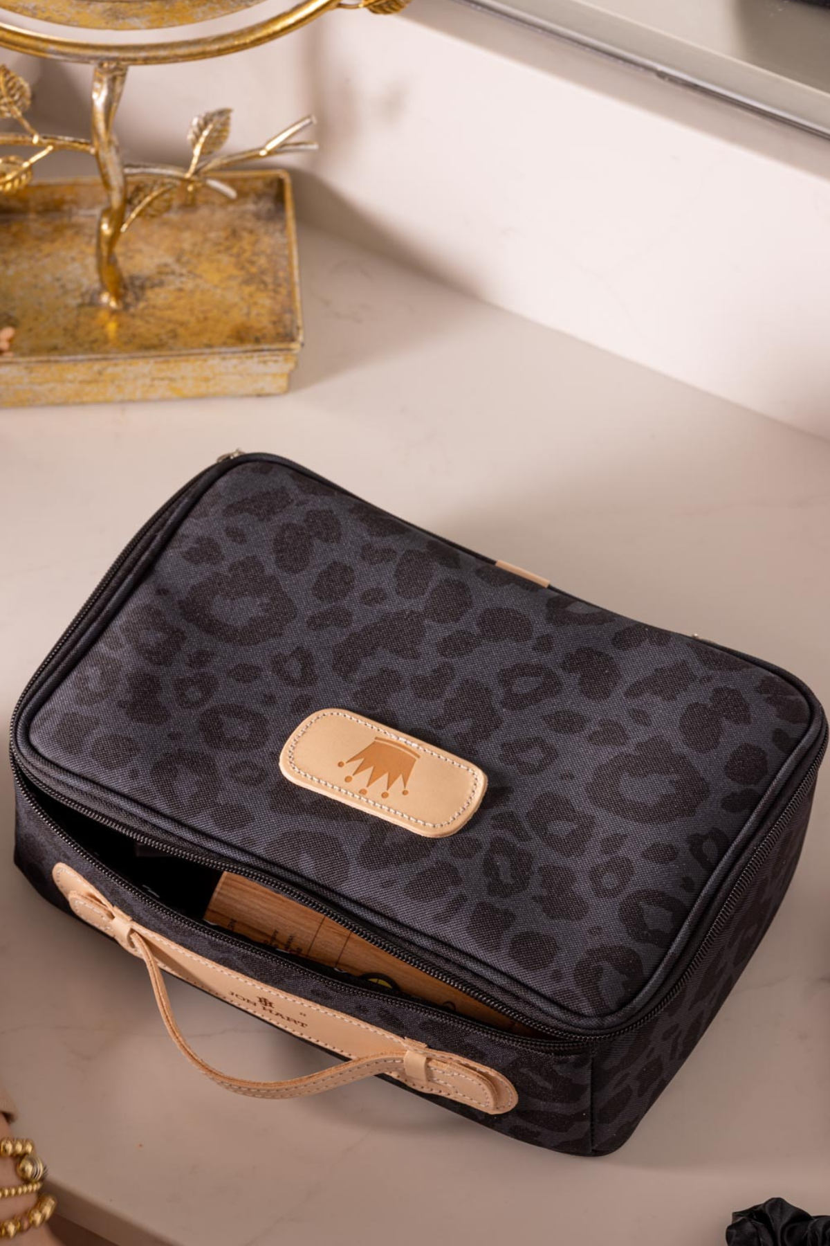 Jon Hart Design Large Travel Kit