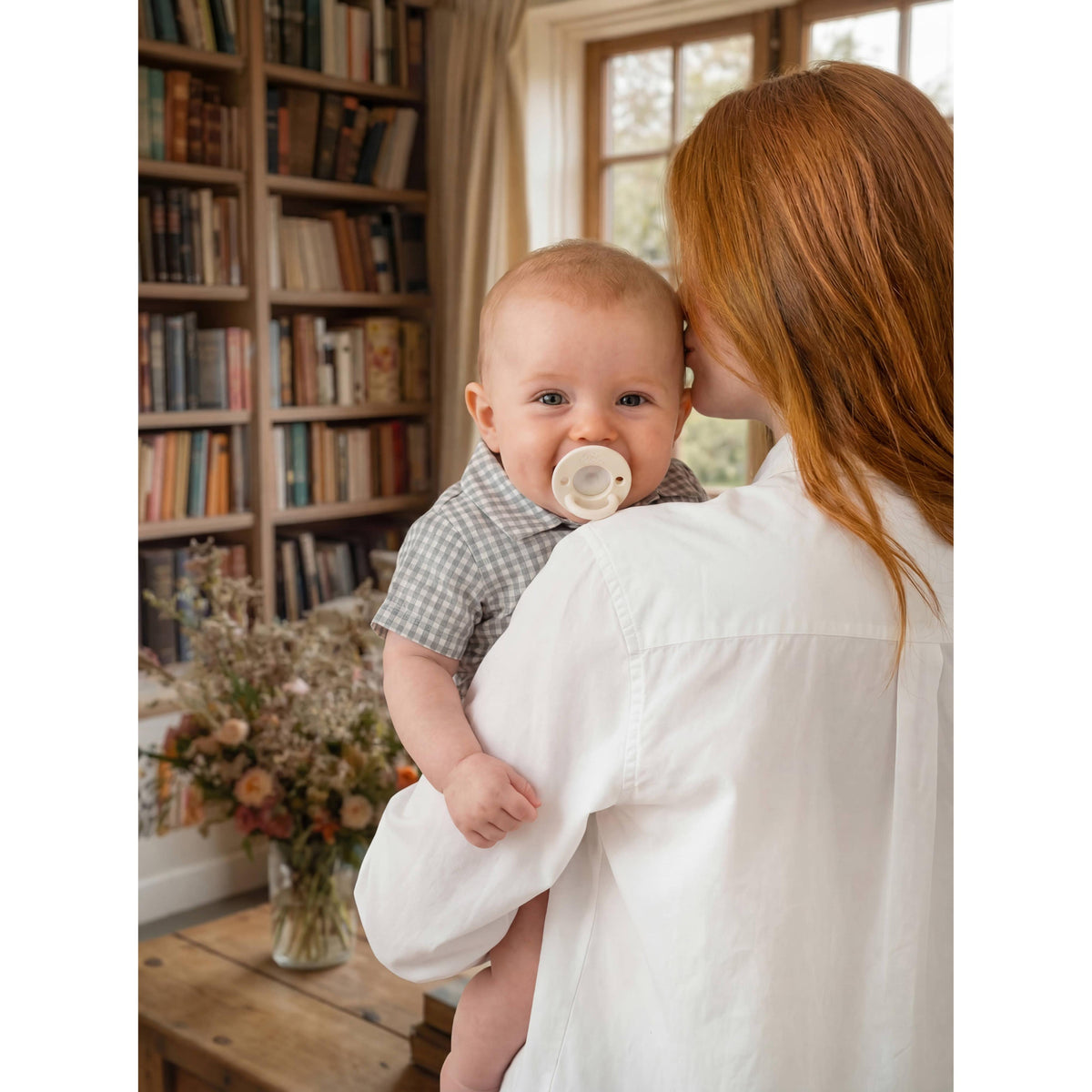 Latch & Soothe Breastlike Pacifier - Taupe