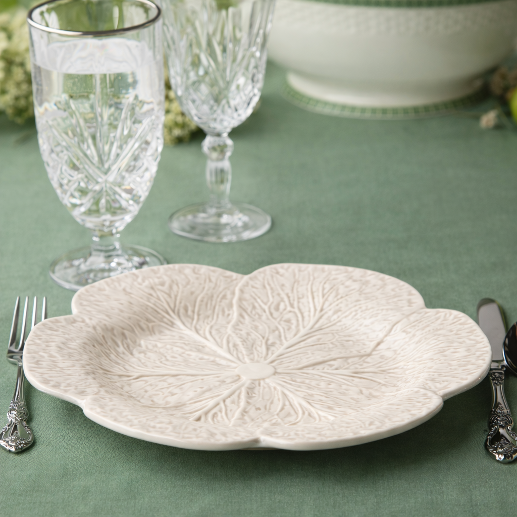 Le Jardin White Cabbage 3-D Round Platter