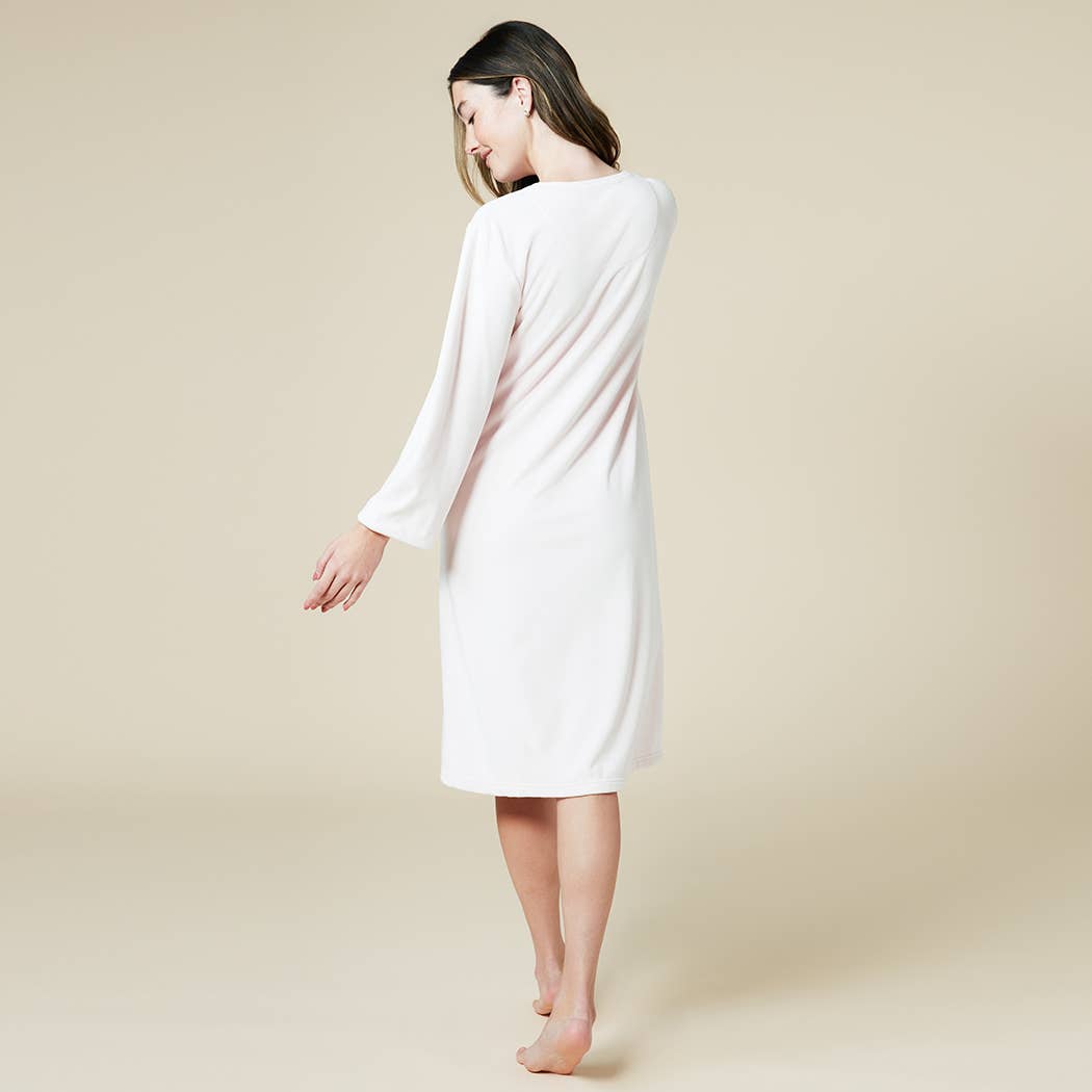 Women's 42" 3/4 Sleeve Serenity Short Zip Robe