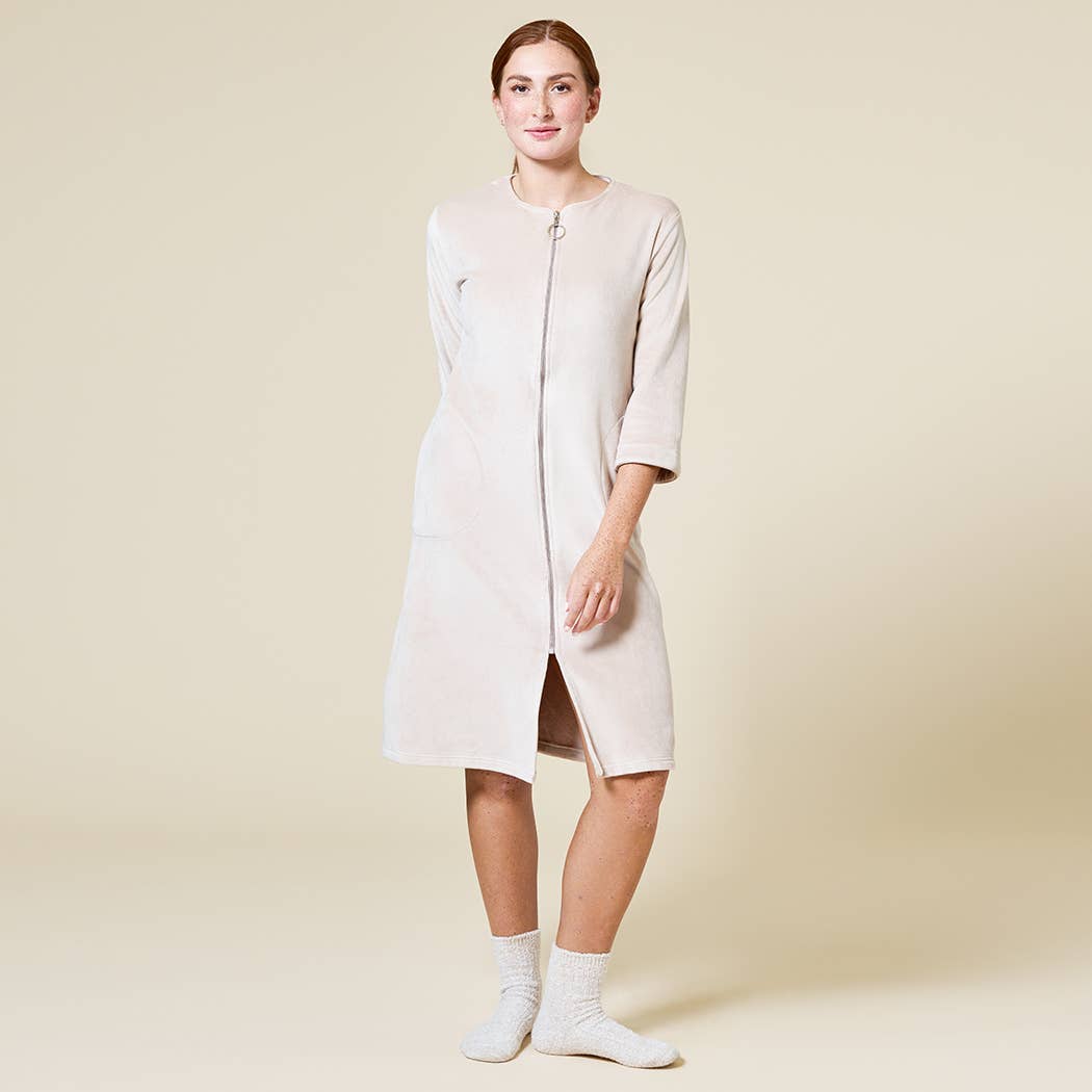 Women's 42" 3/4 Sleeve Serenity Short Zip Robe