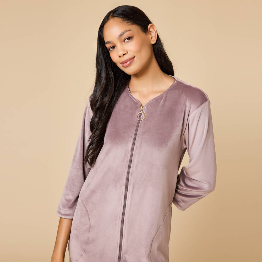 Women's 42" 3/4 Sleeve Serenity Short Zip Robe
