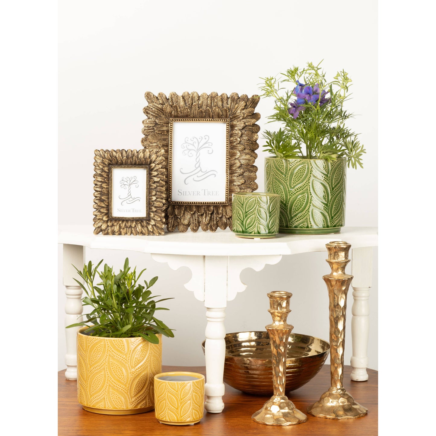 Gold Feather Motif Picture Frame