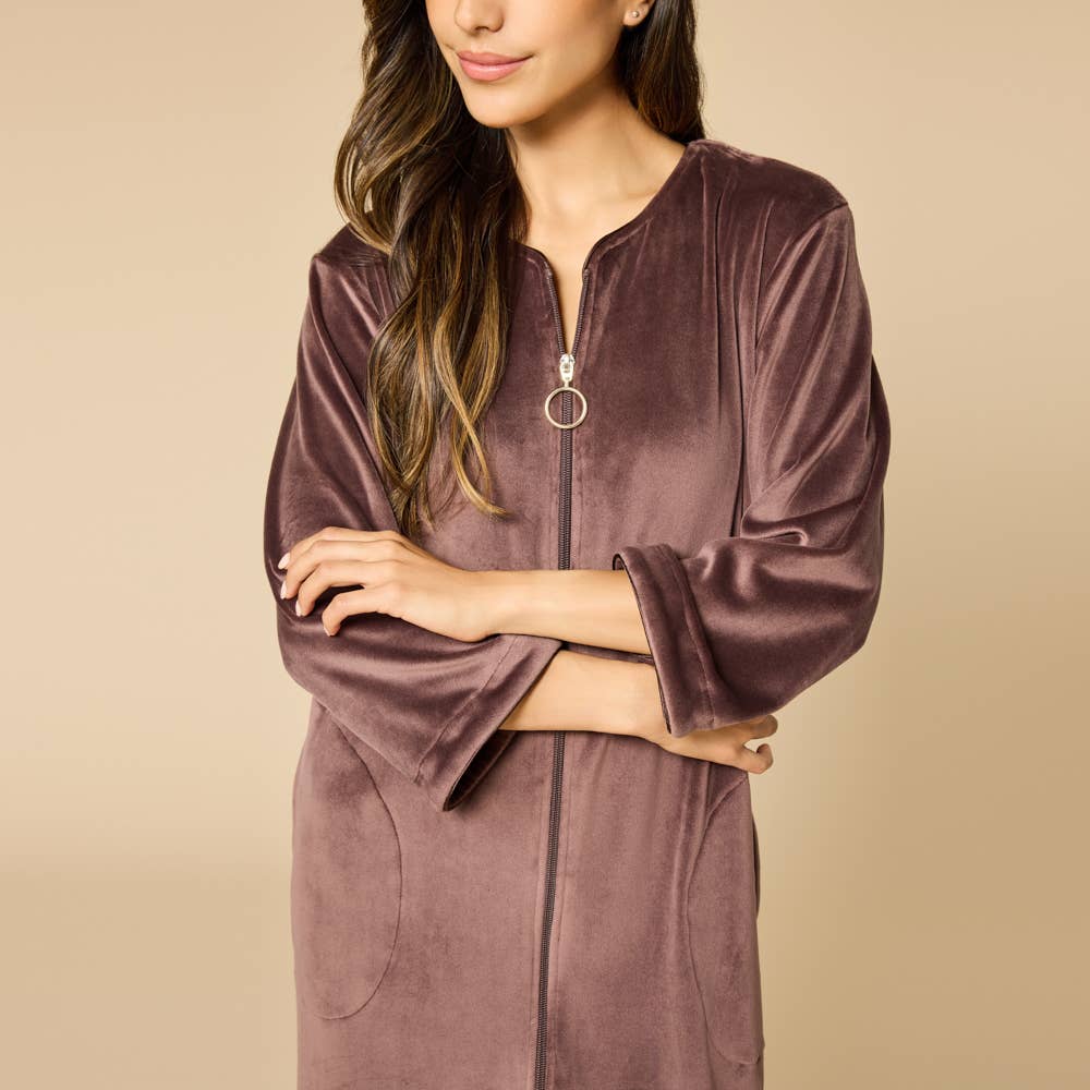 42" 3/4 Sleeve Serenity Short Zip Robe