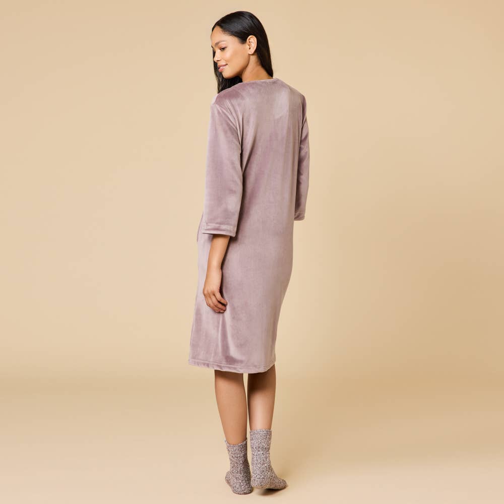 Women's 42" 3/4 Sleeve Serenity Short Zip Robe