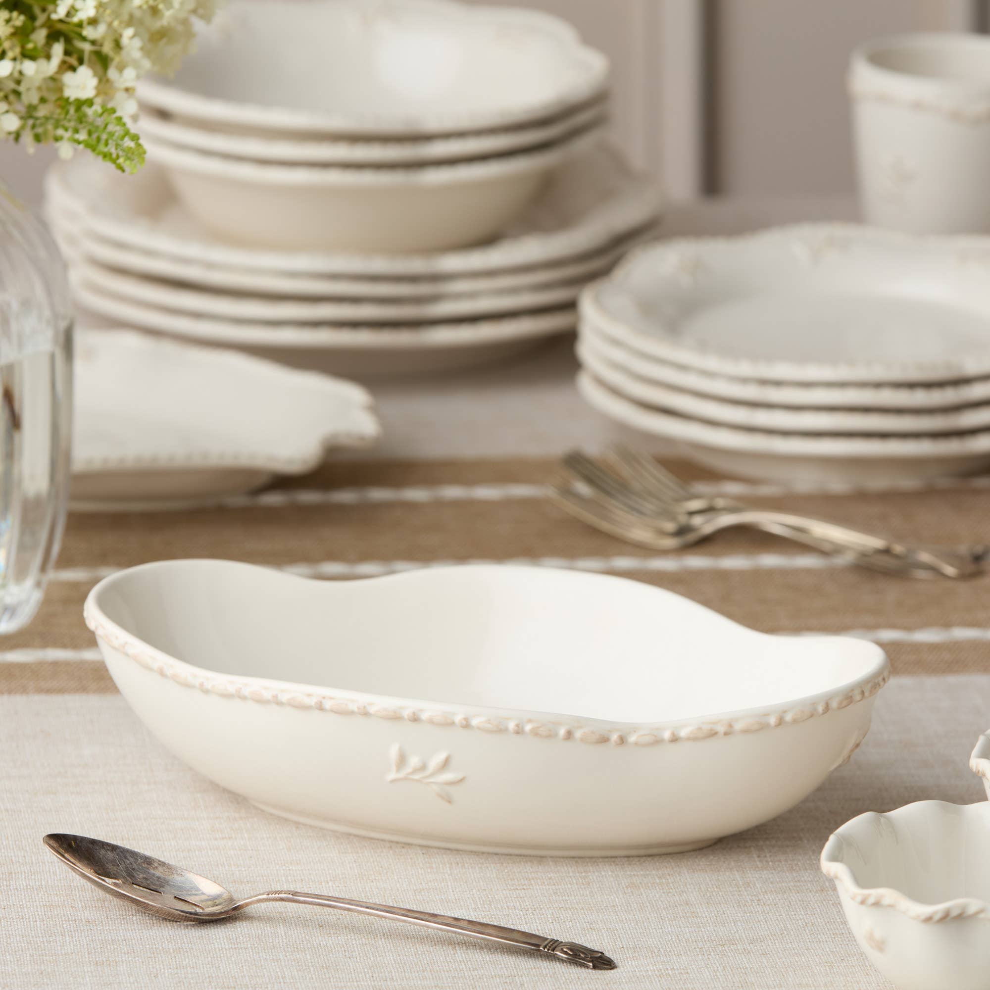 Heritage Oval Serving Bowl