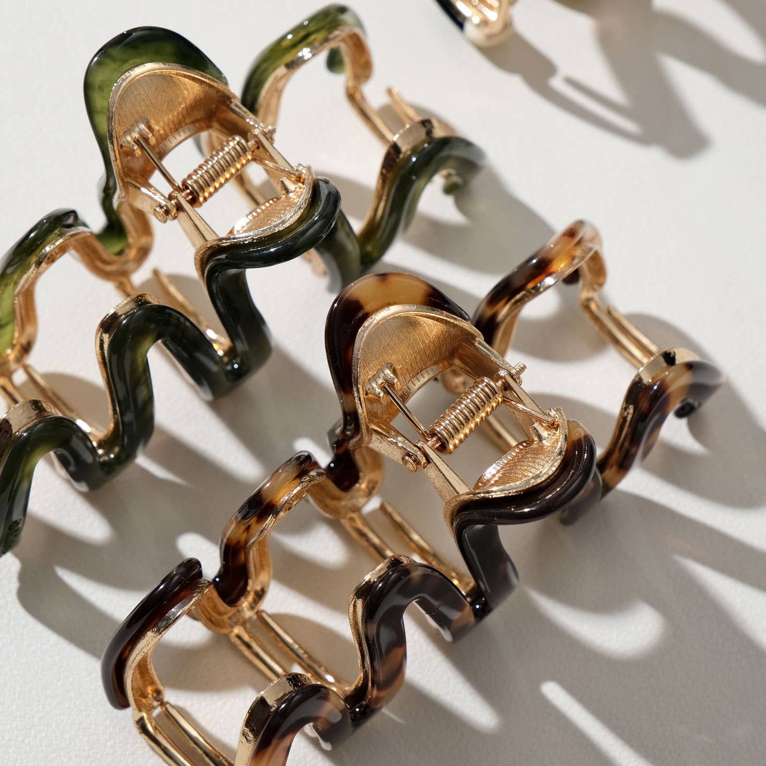 Willow Vintage Metal  Squiggle Claw Clip - Large
