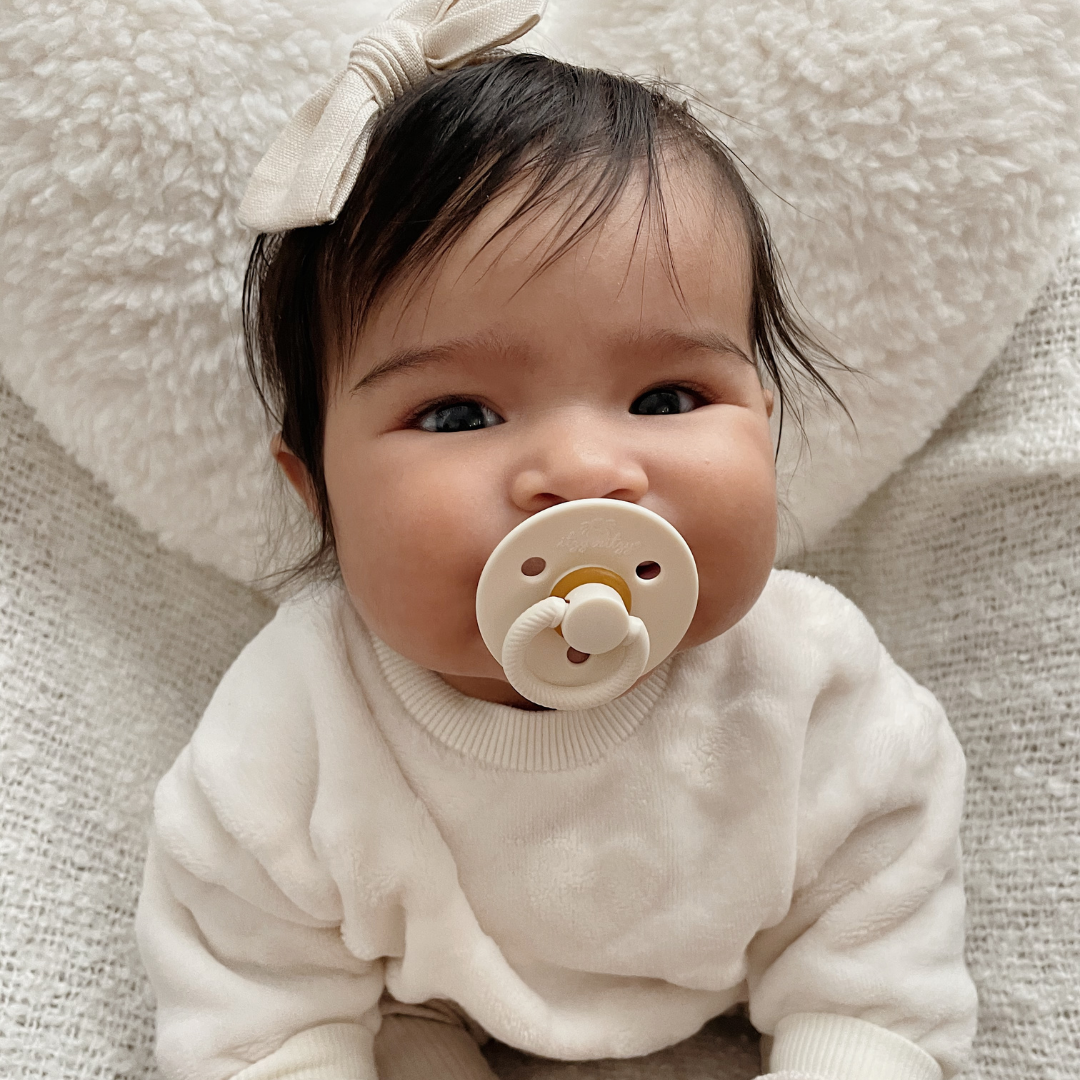 Itzy Soother Natural Rubber Paci Sets