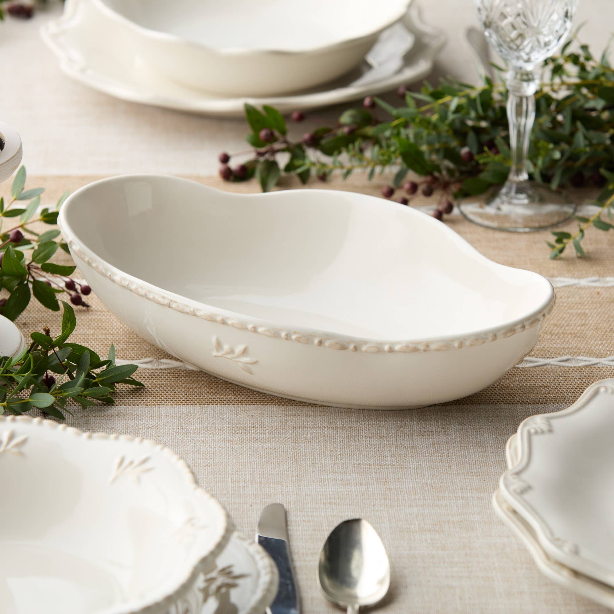 Heritage Oval Serving Bowl