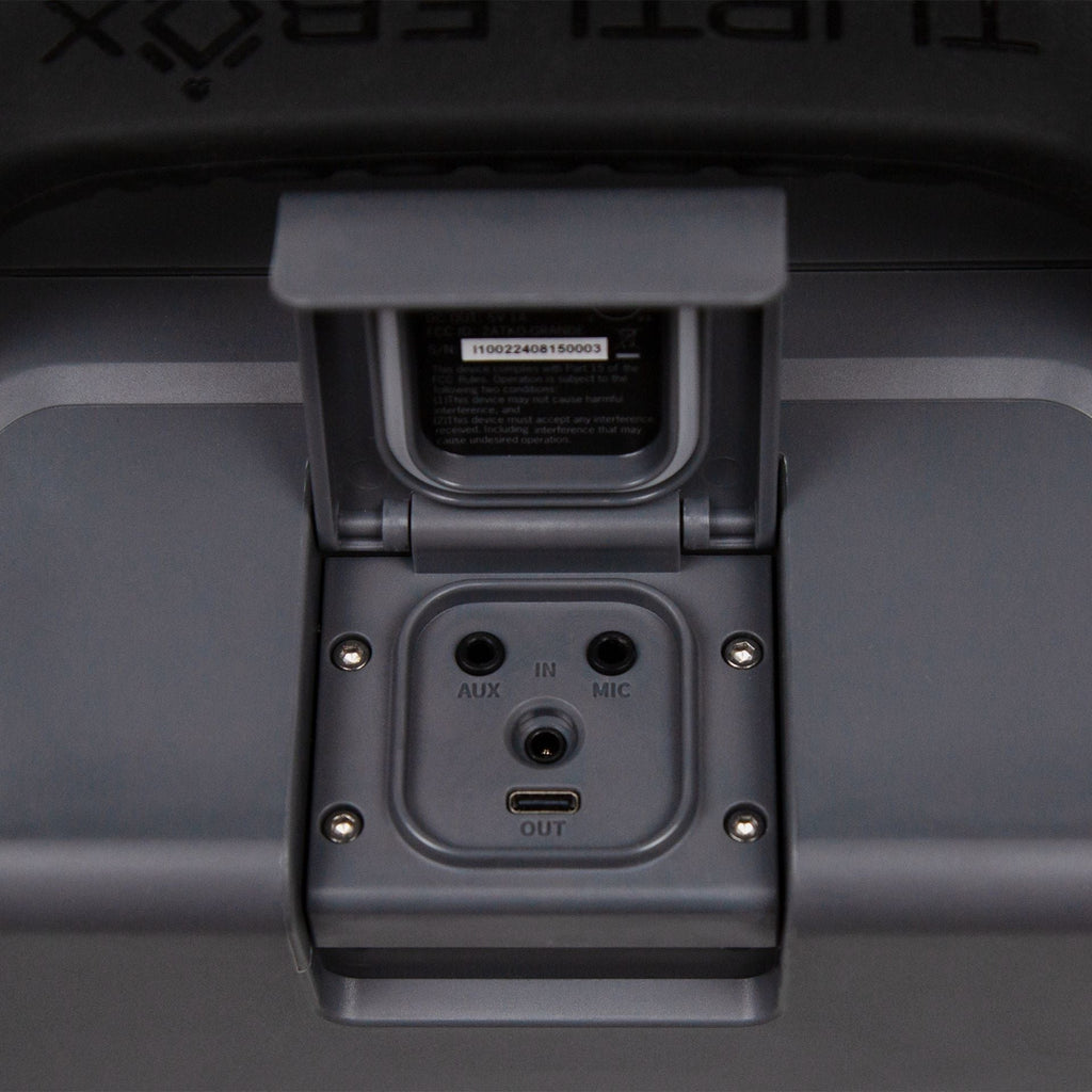 Turtlebox Grande speaker in gray port view #speaker-color_gray