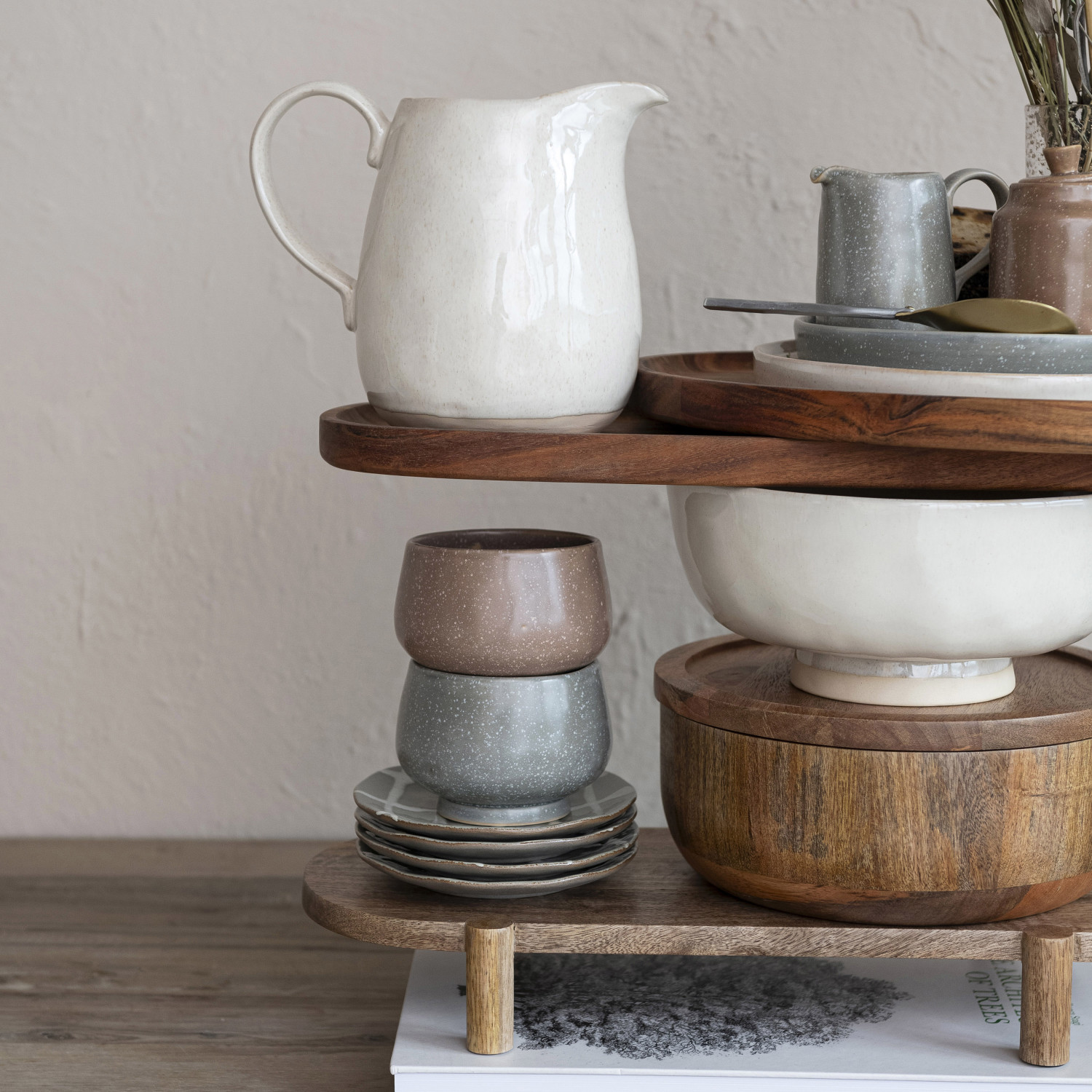 Mango Wood Footed Pedestal, Natural