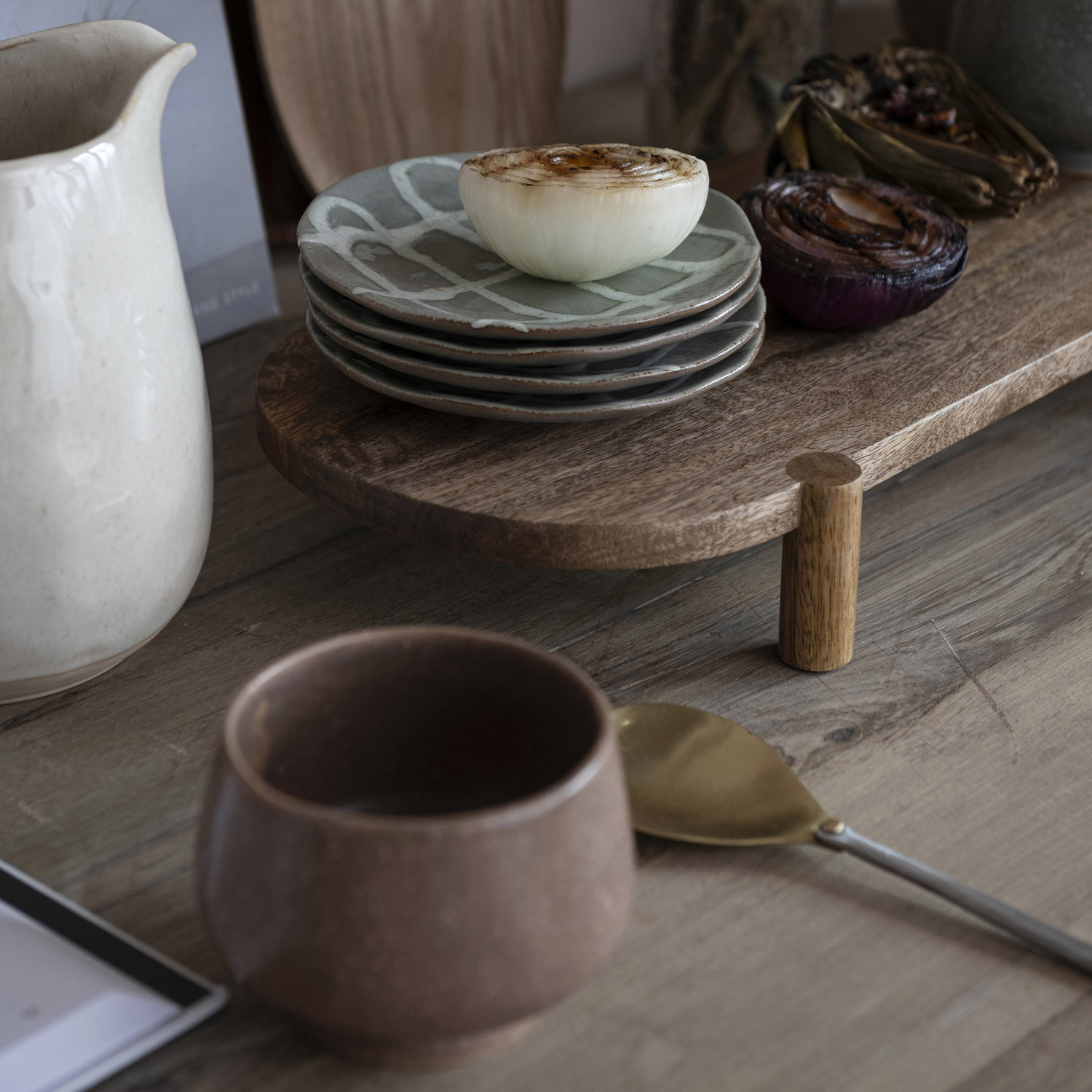 Mango Wood Footed Pedestal, Natural