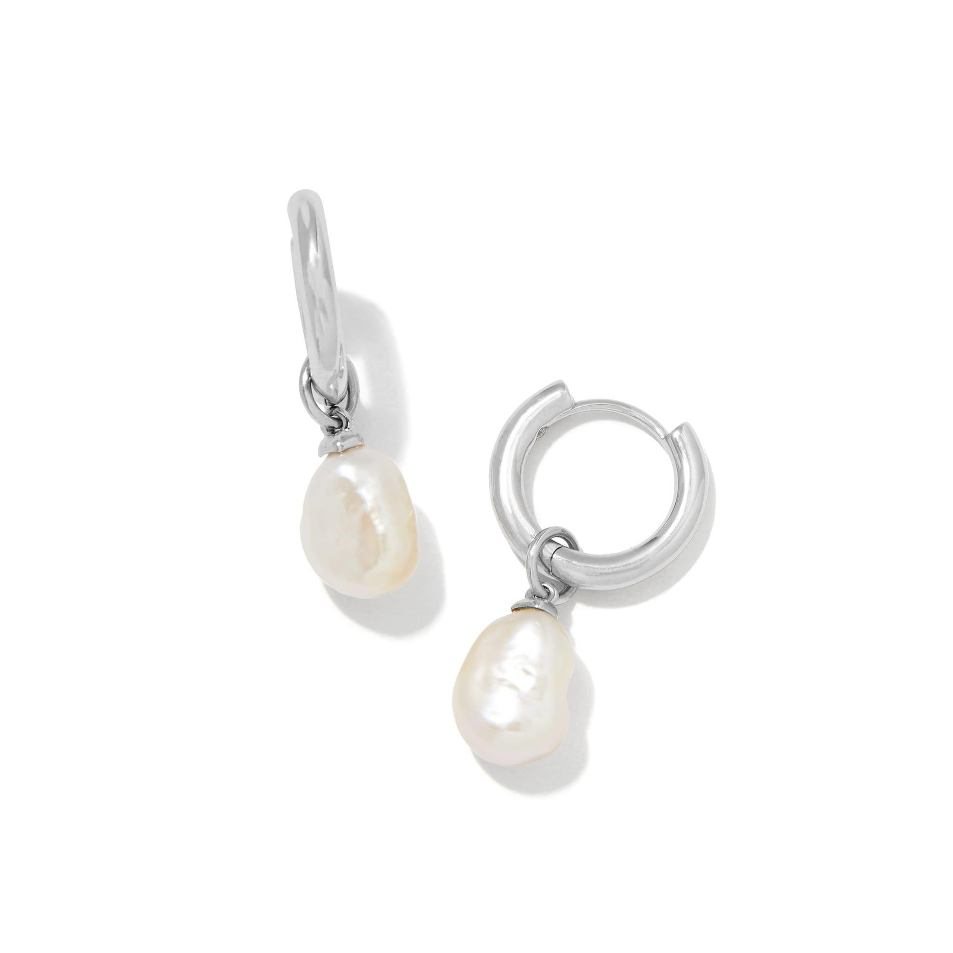 Kendra Scott Silver White Pearl Willa Pearl Huggie Earrings