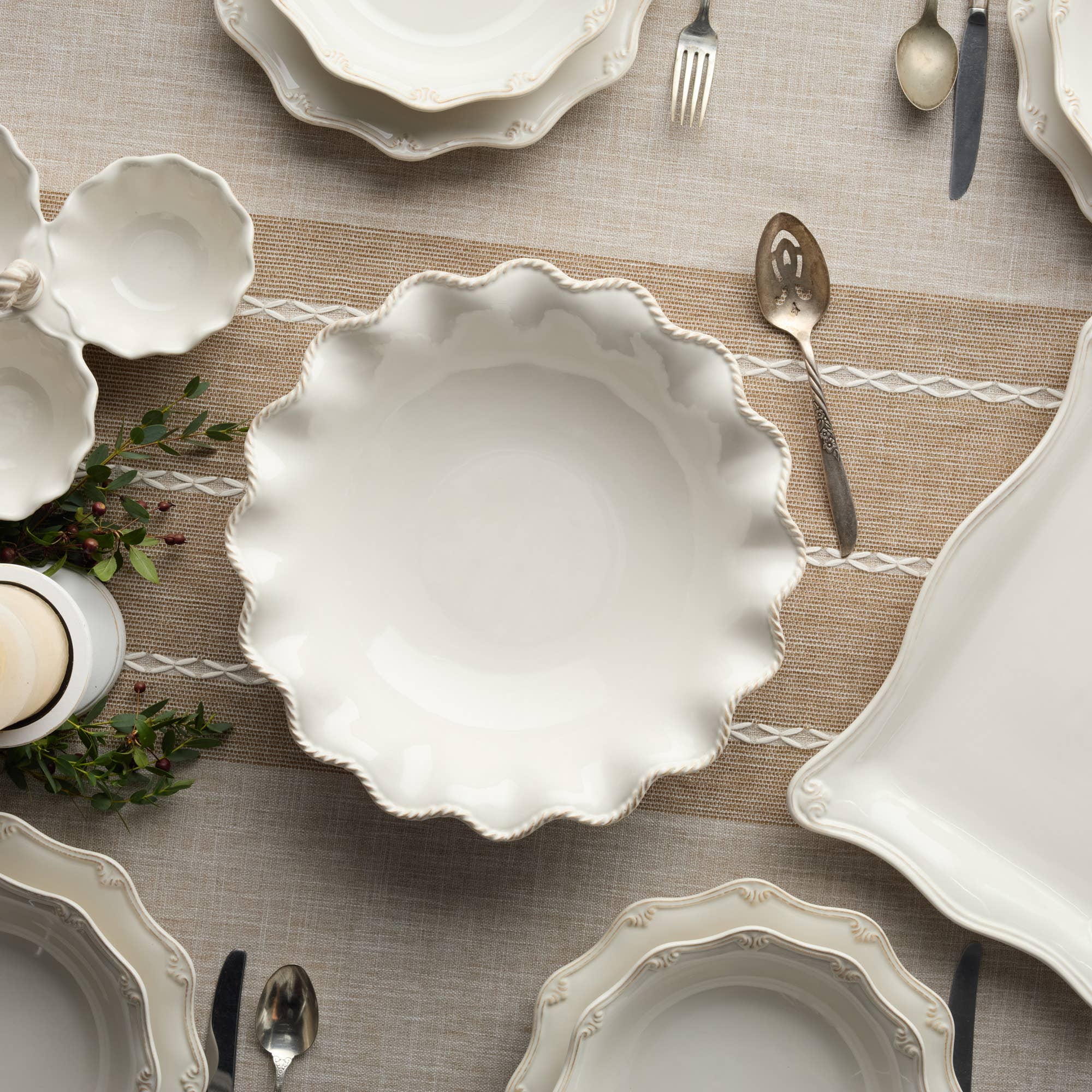 Heritage Stoneware Serving Bowl