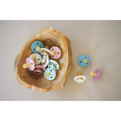 Itzy Soother™ Natural Rubber Paci Sets