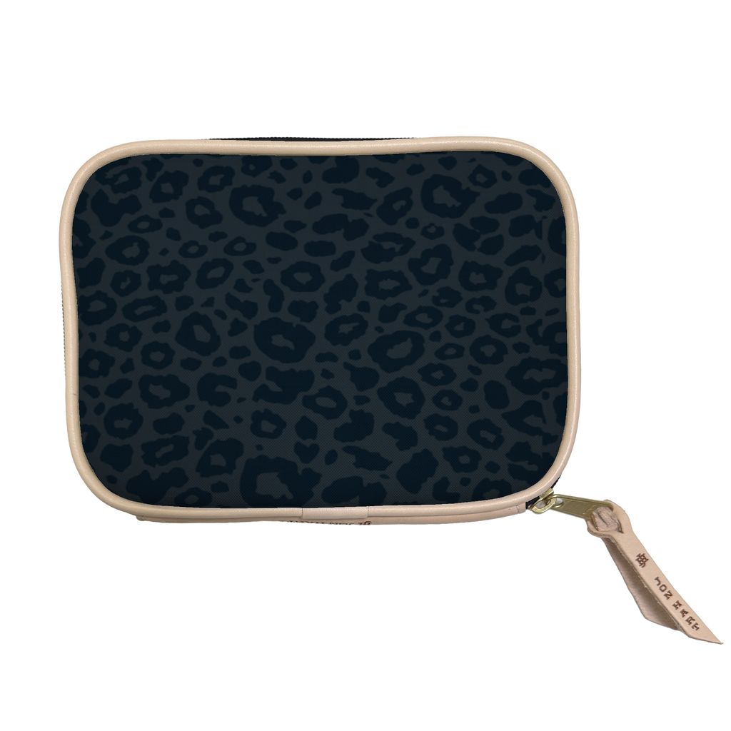 Jon Hart Design Bedell