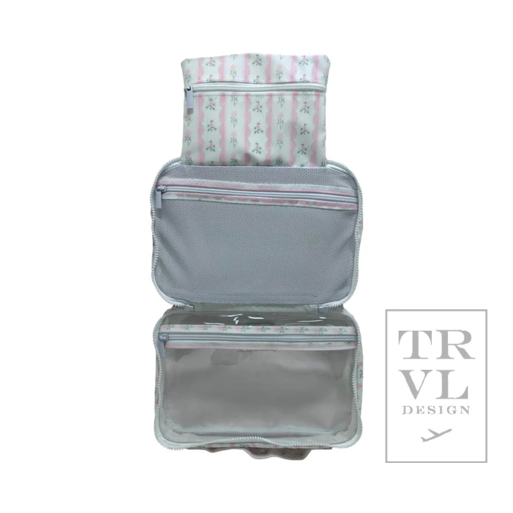 Bundle Up2 Hanging Toiletry Bag