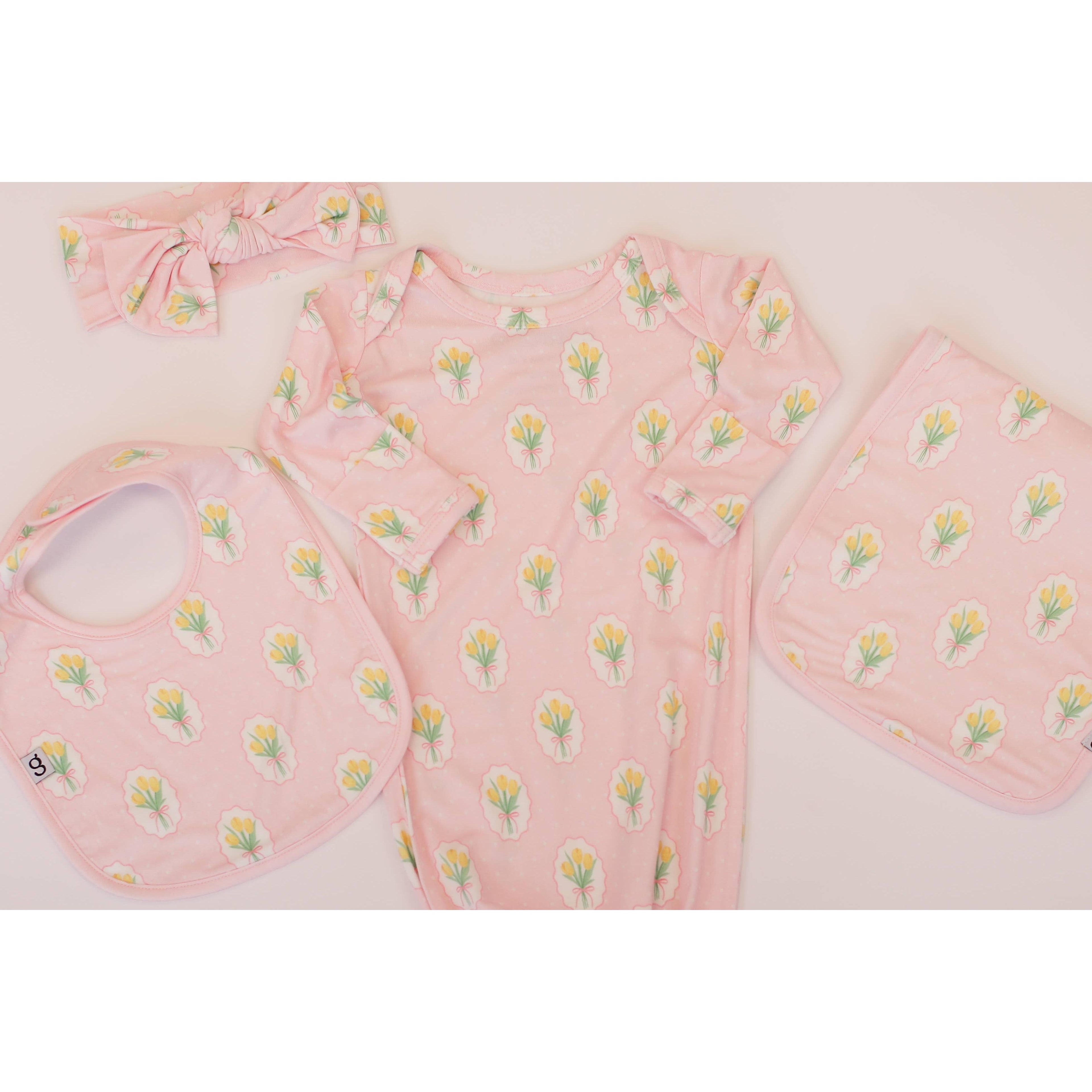 Bib Set, Fancy Tulips