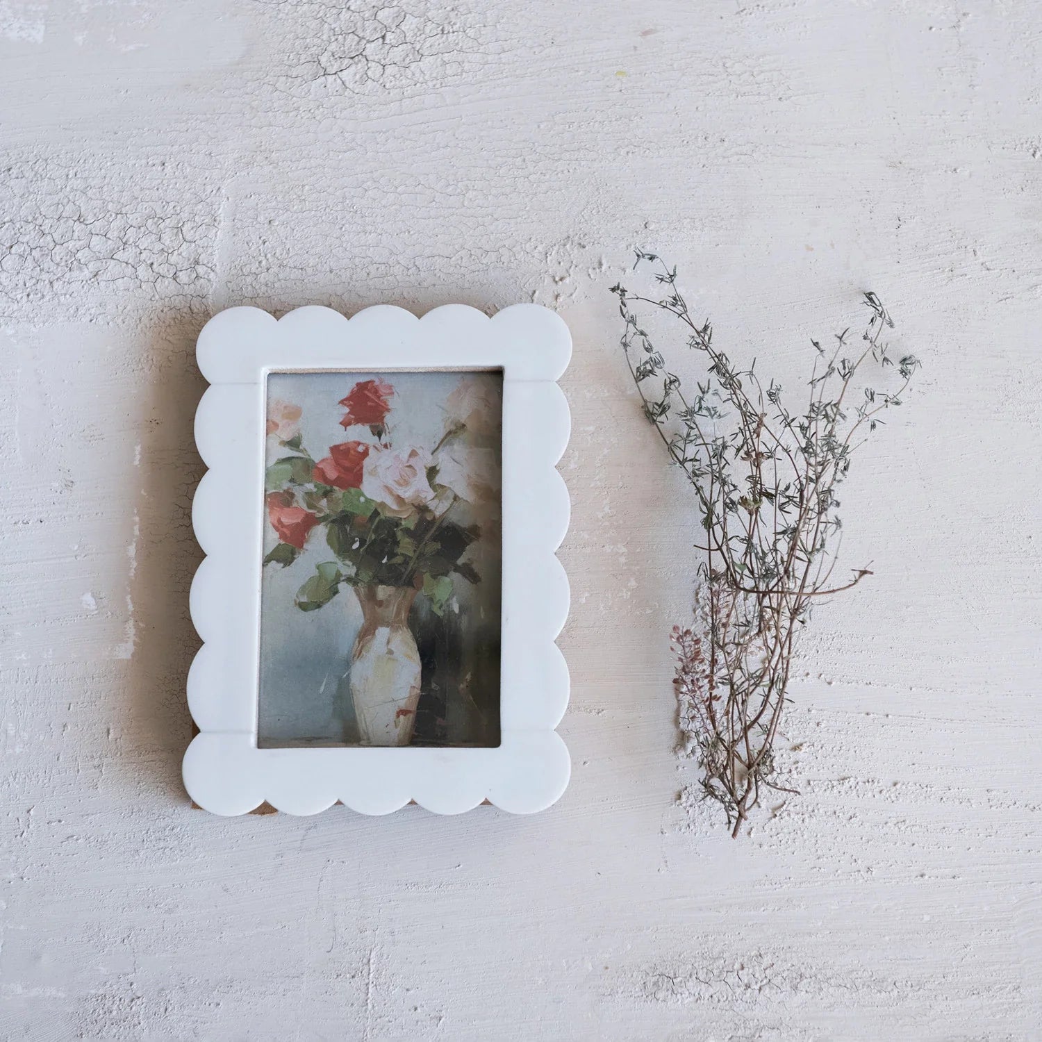 Scalloped Photo Frame | Bridal Shower Sarah Smith & Tyler Merriman