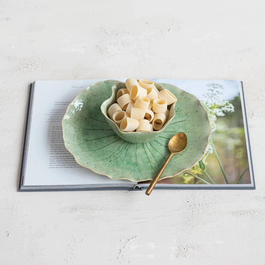 Stoneware Water Lily Shaped Plate with Bowl