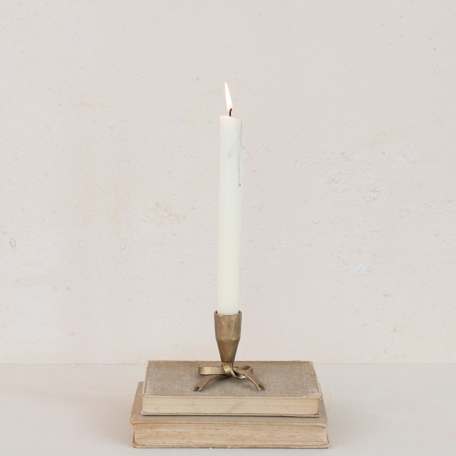 Bow Shaped Taper Holder