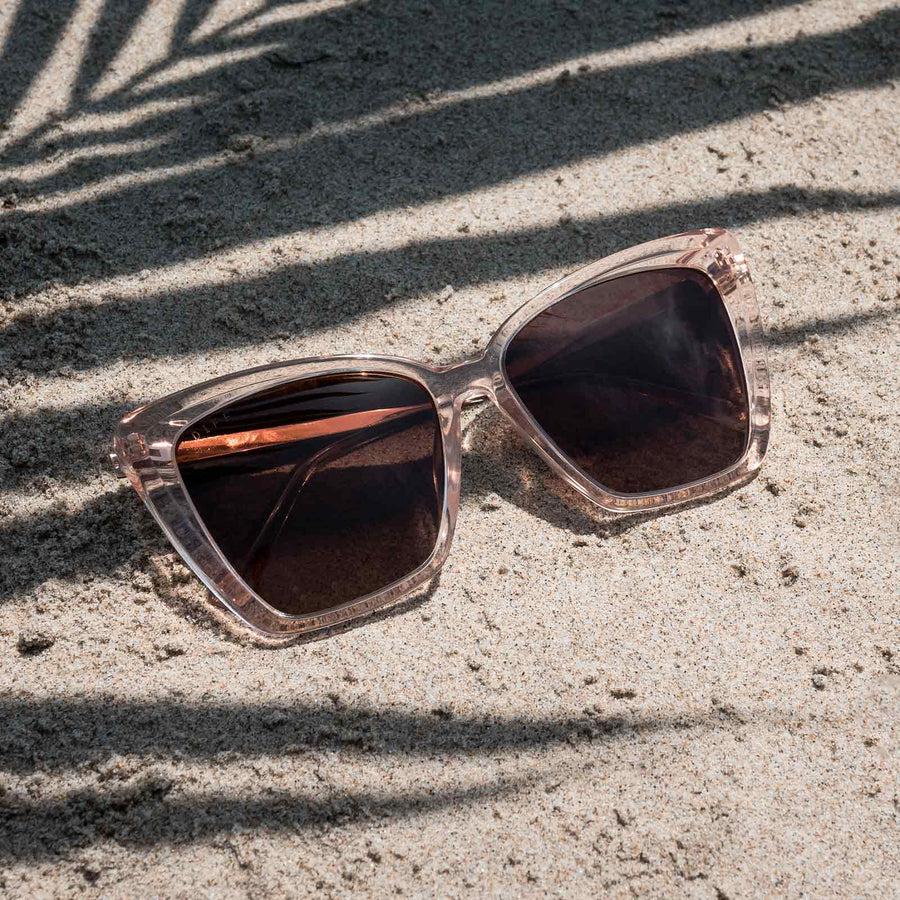 DIFF EYEWEAR Becky II Black + Dark Smoke Polarized