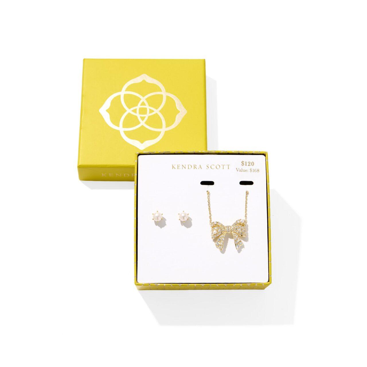 Krista Bow And Ashton Gift Set