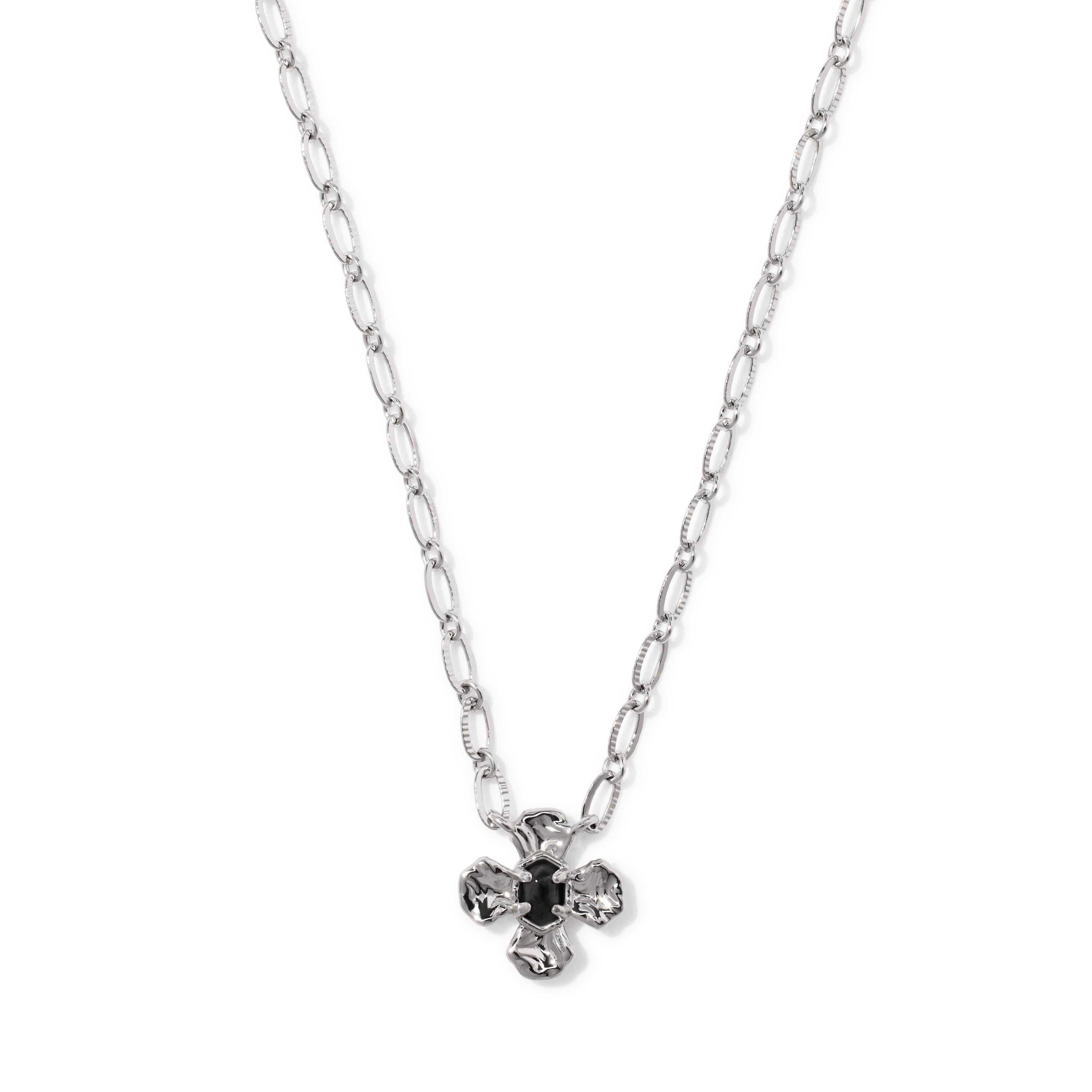 Leanne Short Pendant Necklace