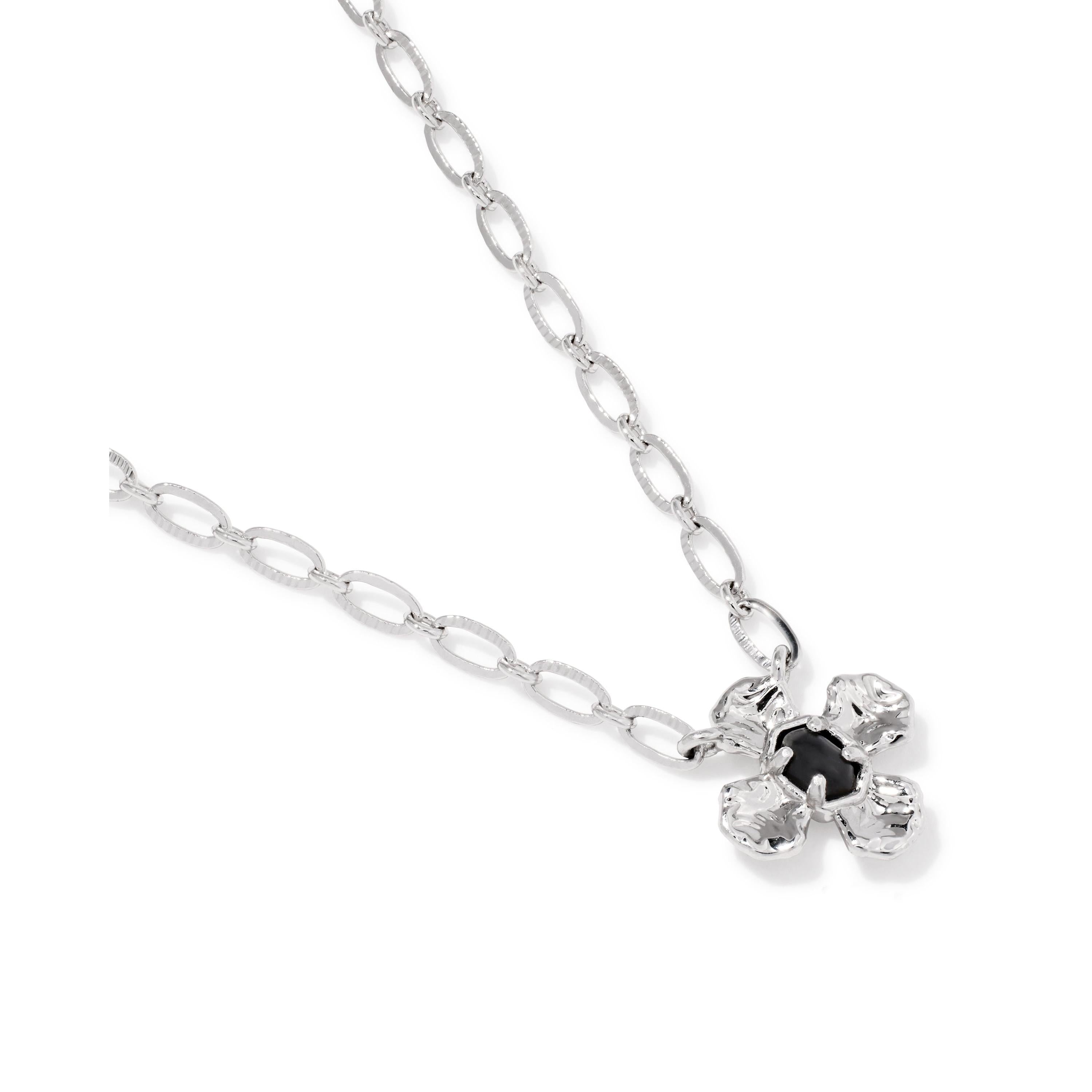 Leanne Short Pendant Necklace