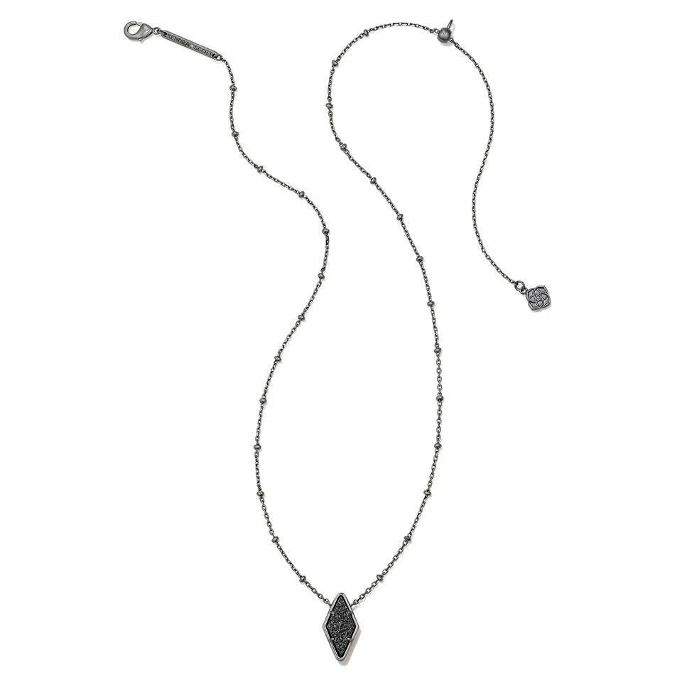 Kinsley Short Pendant Necklace