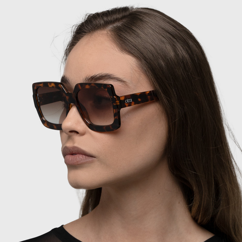 Otra Eyewear Luna