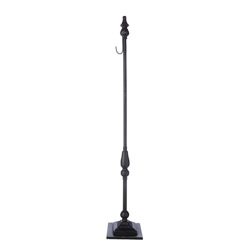 Adjustable Black Wreath Stand | Bridal Shower Lieza Klein & Dylan Robbins