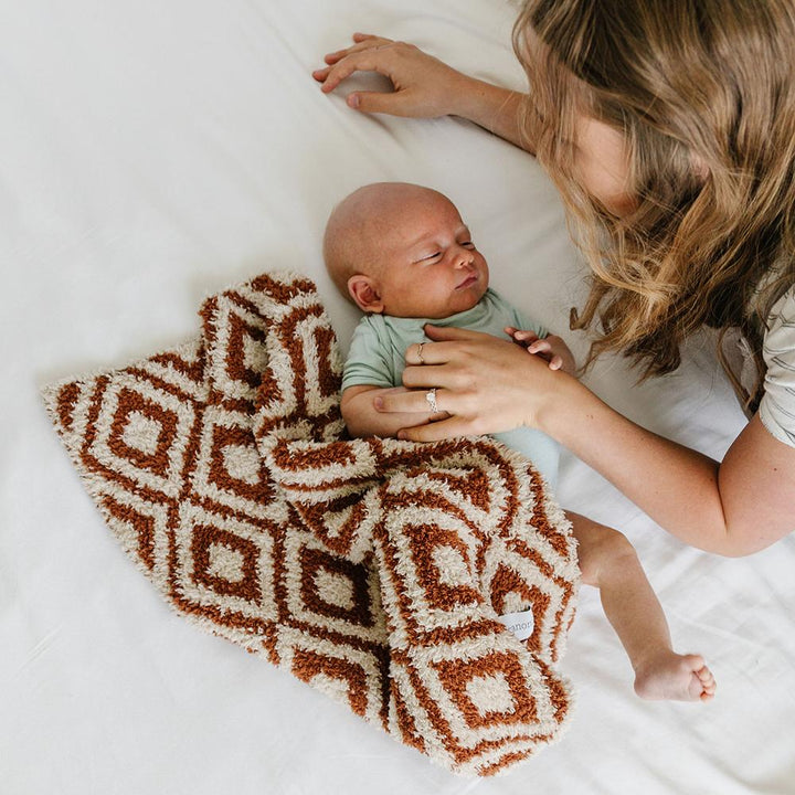 Saranoni  Double-Layer Bamboni Mini Blanket Lasting Impressions