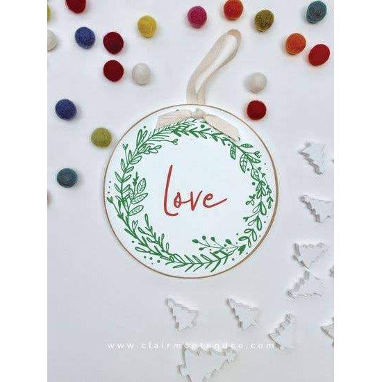 Round Ornament-Love Wreath