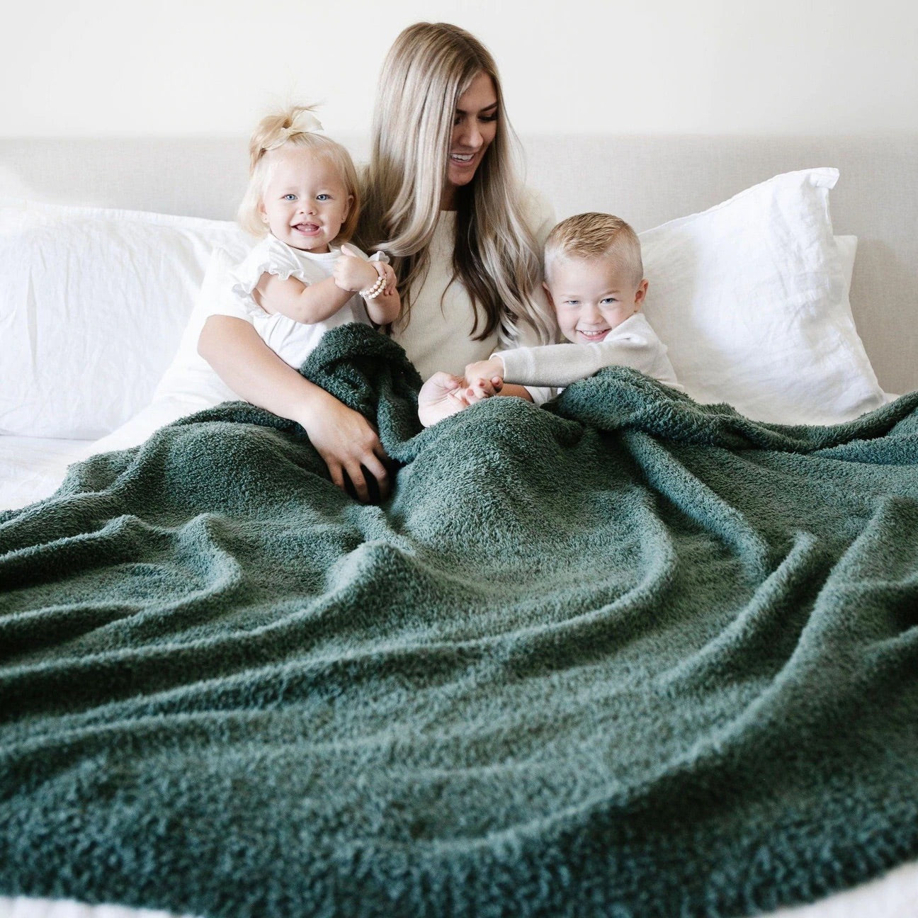 Bamboni blanket sale olive