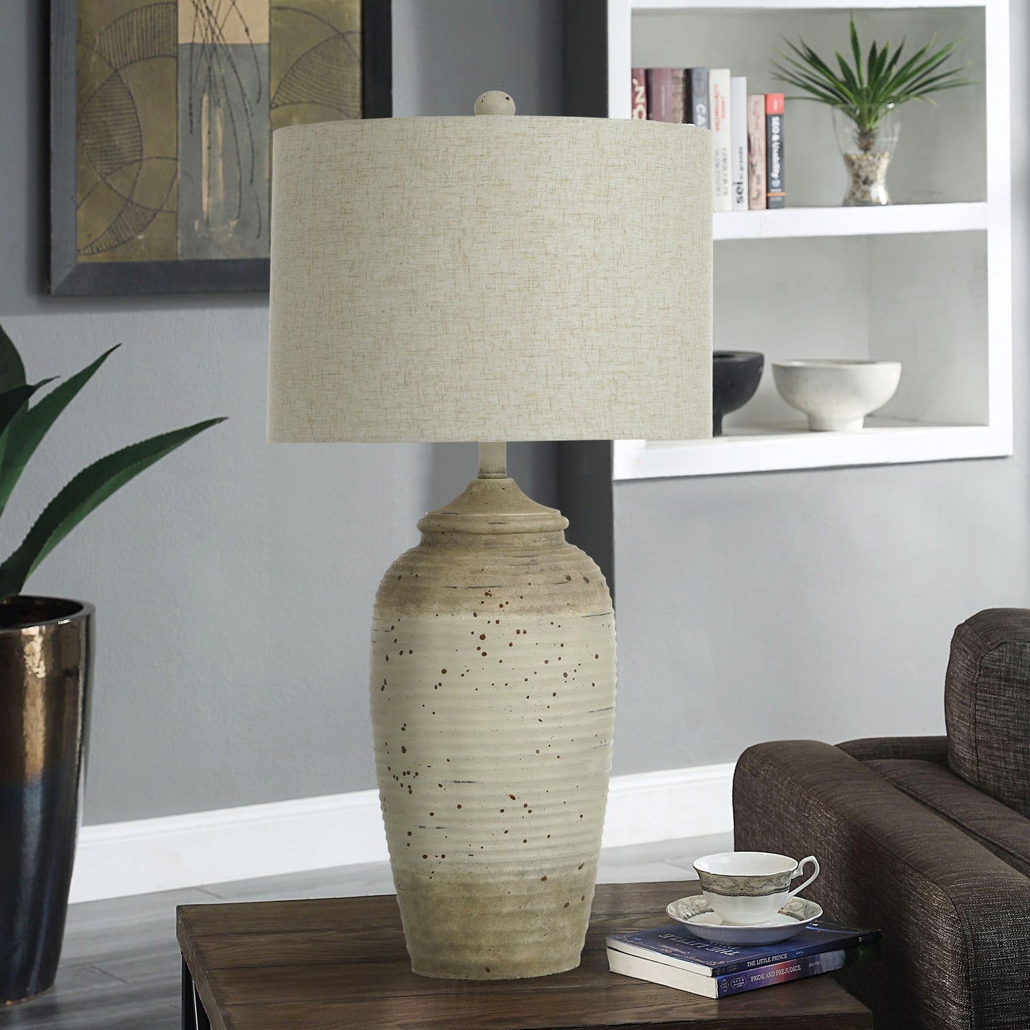 Polyresin Table Lamp in Speckled Cream Finish with Linen Shade